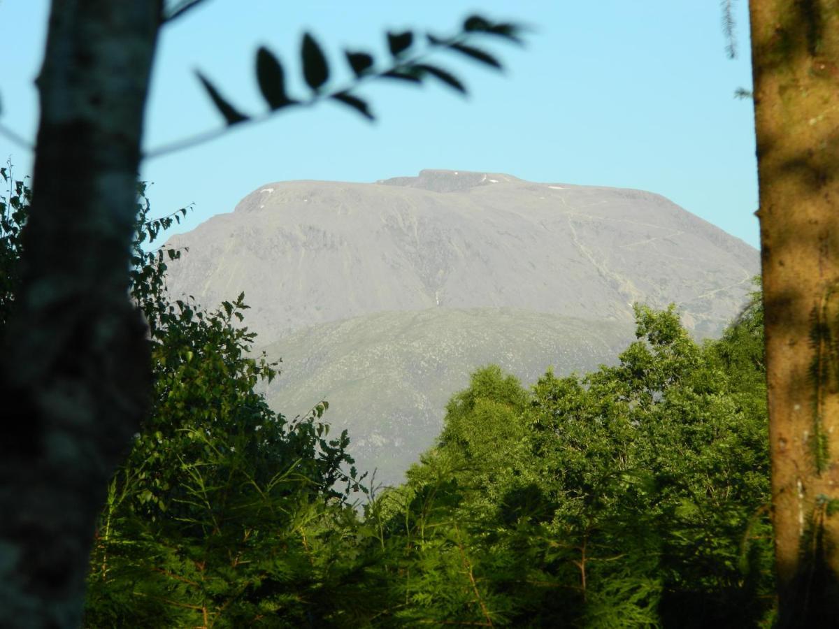 Tom Beag - Ben Nevis View Rooms Fort William Exterior foto